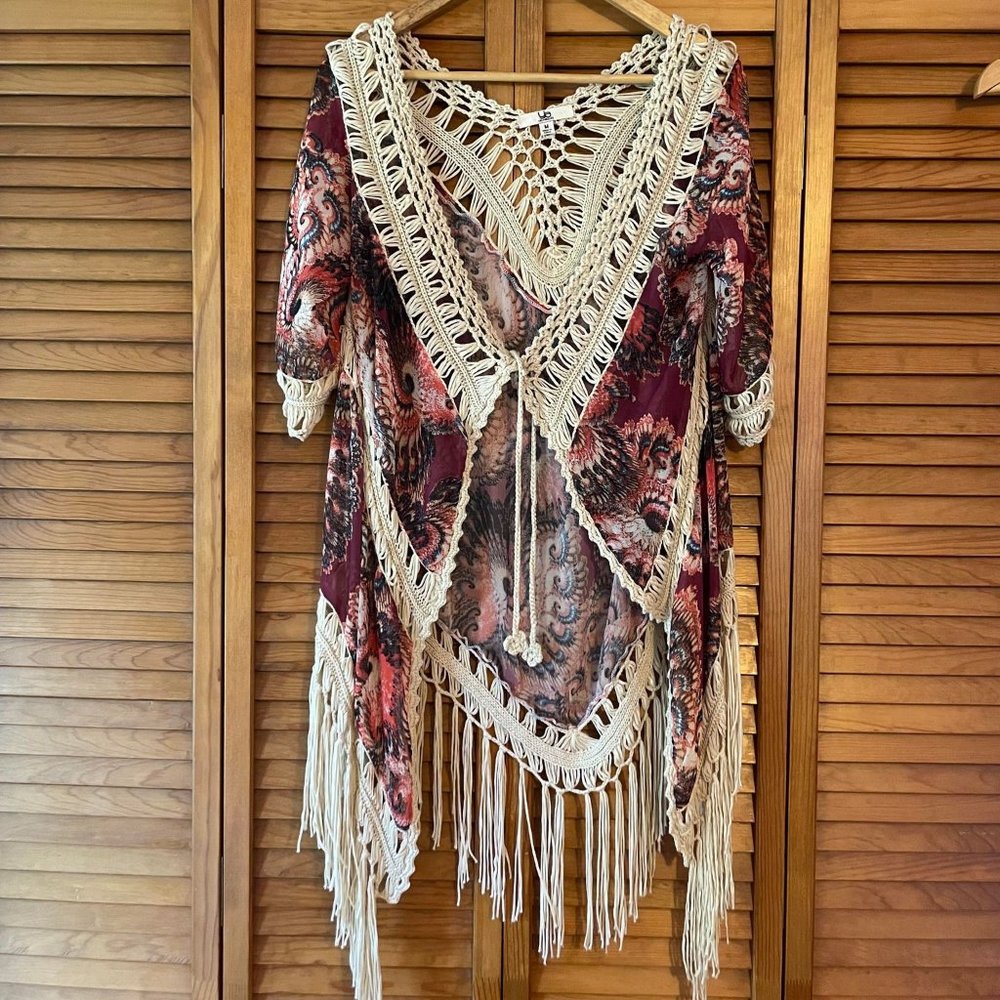 YA Los Angeles Flowy Boho Kimono style Fringe top
